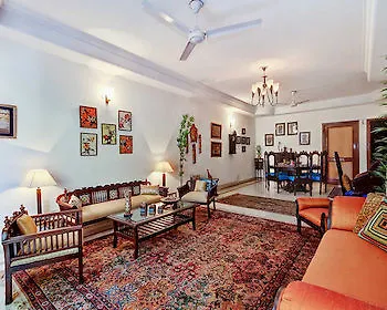 Bed & Breakfast On The House Boutique B&B New Delhi